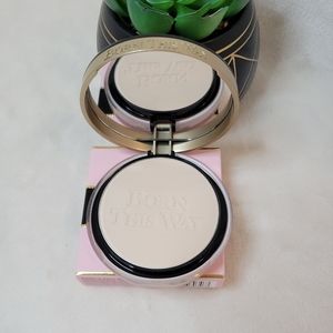 Too Faced Born This Way Complexion Powder - Cloud